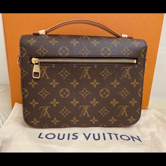 ❌SOLD!❌⭐️ Louis Vuitton Métis Pochette! ⭐️ - Picture 3 of 13